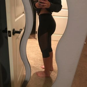 LULULEMON REVEAL CROP LEGGINGS